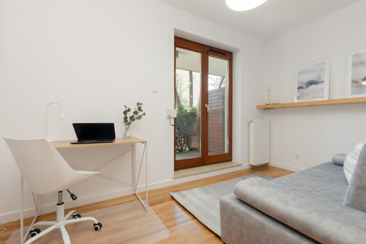 Old Mokotow Spacious Two-Bedroom Apartment By Noclegi Renters 华沙 外观 照片